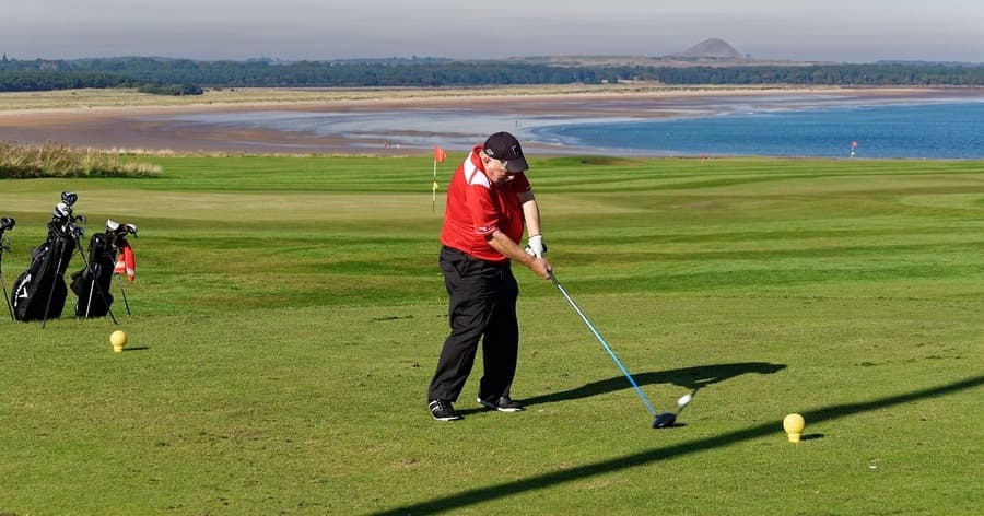 Cover Image for ゴルフスイングが安定しない原因とは?効果的な練習ドリルを紹介!