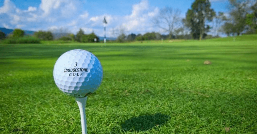 Cover Image for 【ゴルフボールの位置】クラブ別正しいゴルフボールの位置と考え方